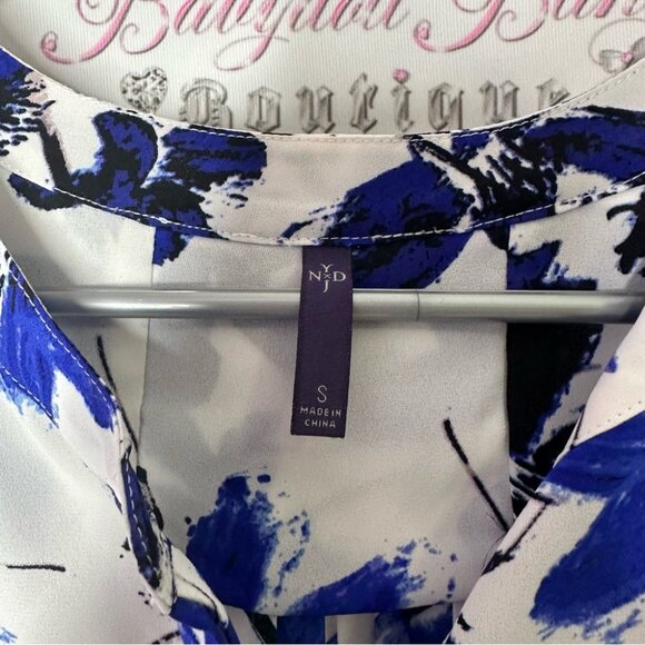 Not your daughters jeans NYDJ Floral Blue and Black Women's Top BLOUSE - Picture 4 of 7